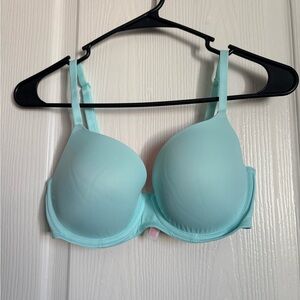 PINK Victoria’s Secret Wear Everywhere Lightly Lined Bra – Mint– 34D